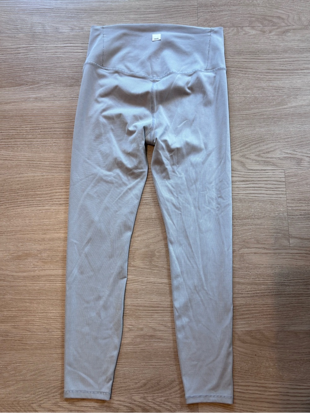 Vuori Women’s Medium* Inversion Leggings Light Blue Rib 7/8 Length Stretch Gym